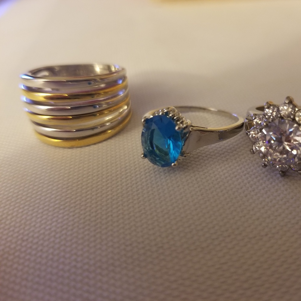 Lot of 3 rings, size 8
